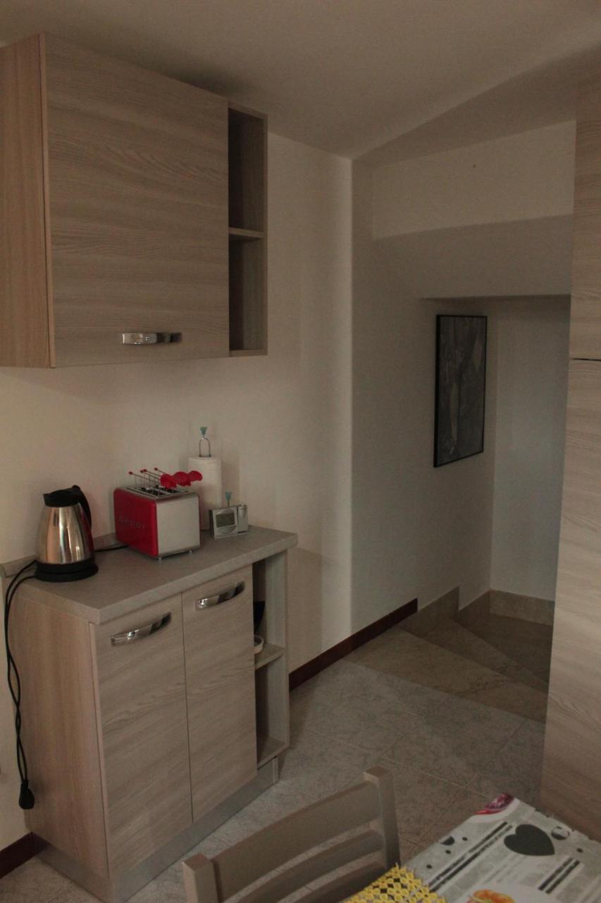 Giallo Apartment