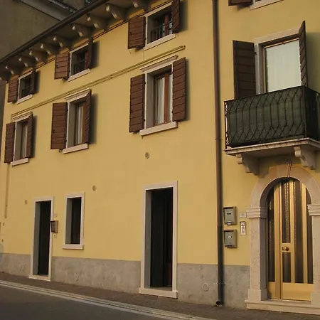 Appartamento Giallo Costermano Room photo